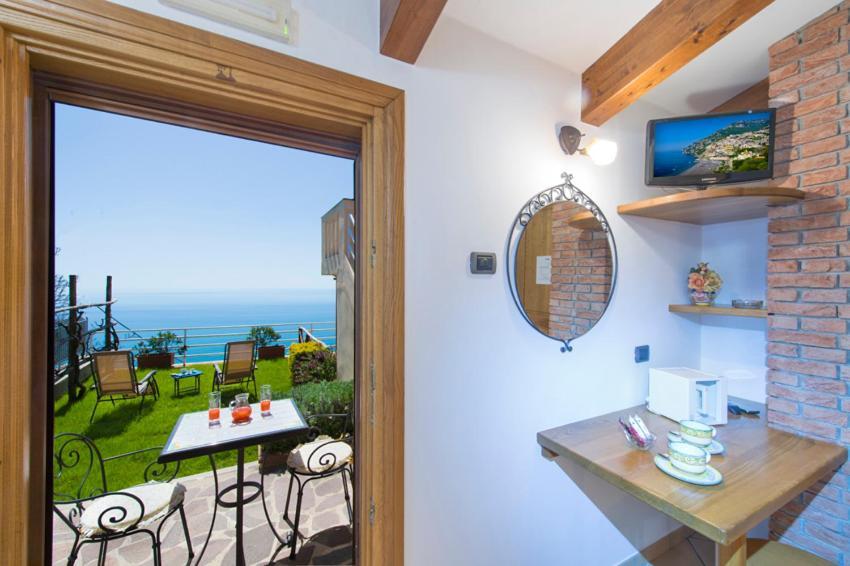 B&B Il Nespolo Furore Exterior photo