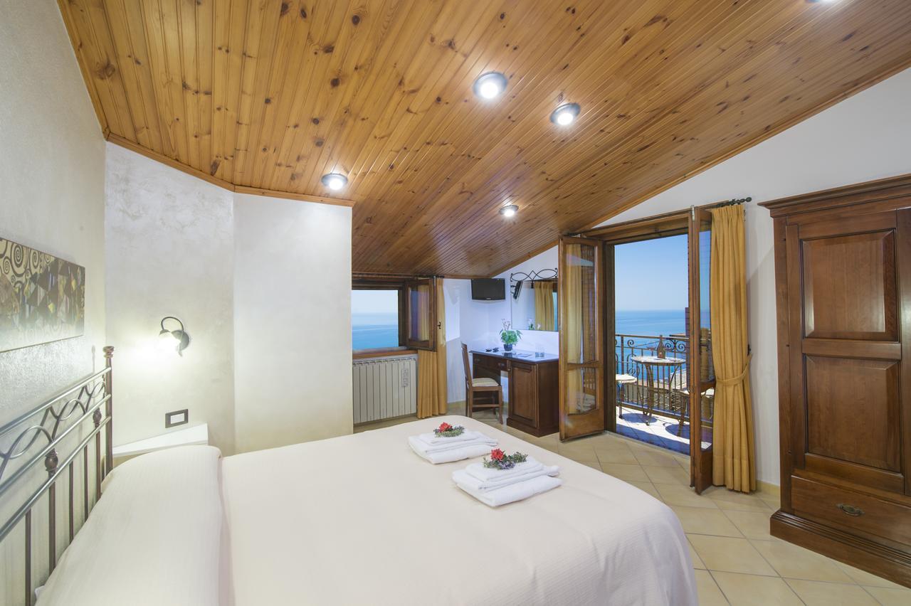 B&B Il Nespolo Furore Exterior photo