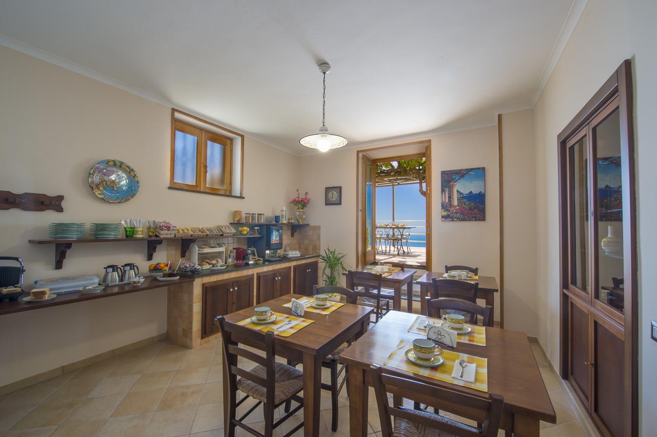 B&B Il Nespolo Furore Exterior photo