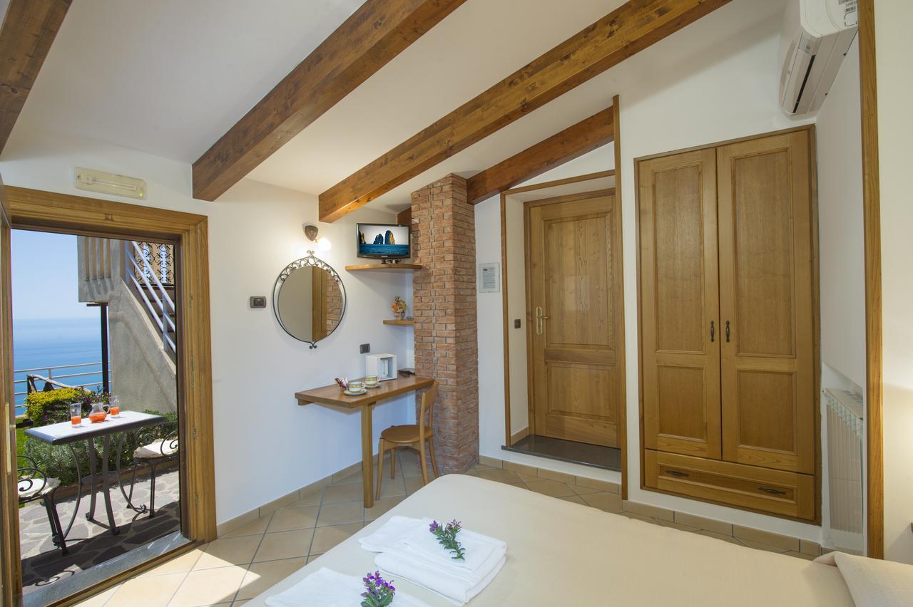 B&B Il Nespolo Furore Exterior photo